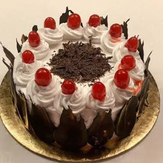  premium black forest cool cakes