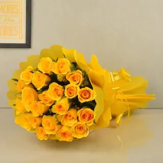 Bunch of 20 yellow roses