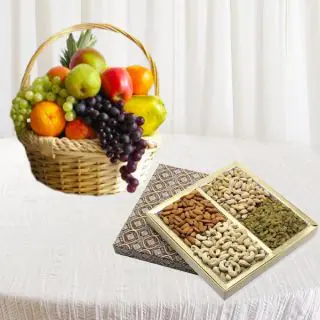 Basket of 2 kg assorted fruits with half kg assorted dry fruits 