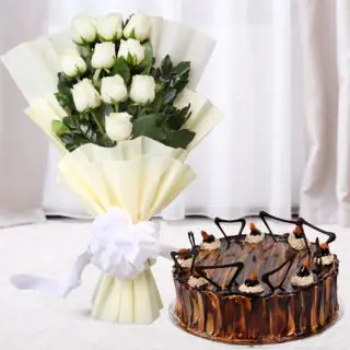 Bunch of 10 white roses with irish chocolate cake 