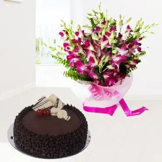 Bunch of 5 purple orchids with choco chips cake 