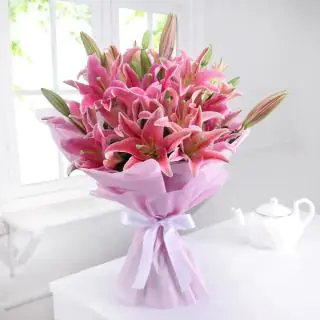 Bunch of 10 pink Oriental lilies