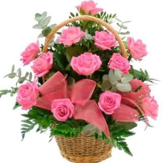 Basket of  15 pink roses 