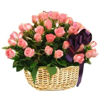 Basket of 20 pink roses 