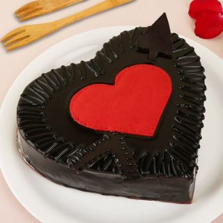 double chocolate heart shape premium quality cake