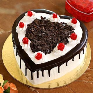 heart shape black forest heart shape cool cake 