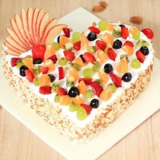 heart shape mix fruit cool cake 