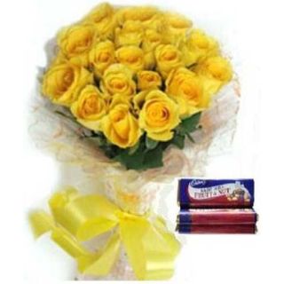 20 Yellow Roses bunch with 2 pcs of fruit and nut