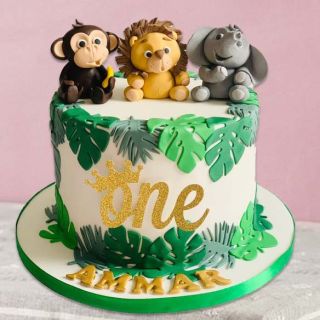 jungle theme cake in chocolate flavours