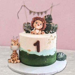 lion theme cake in choco vanilla flavour 