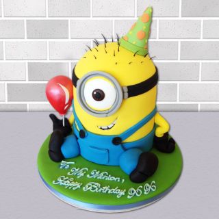 minion fondant cake in butterscotch flavour 