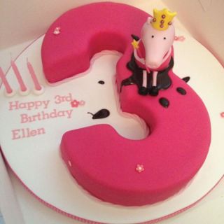 3 shape peppa pig theme cake in 2 kg 