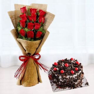 Bunch of 10 red roses in jute packing with half kg black forest cool cake 
