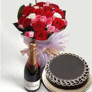 Bunch of 20 Red and pink roses with 1 pound chocolate fantasy