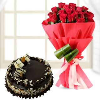 Bunch of 20 red roses with chocolate cake 