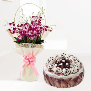 Bunch of 8 purple orchids with choco chips cool cake 