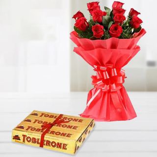 Bunch of 8 red roses with set of 3 toblerone chocolates 