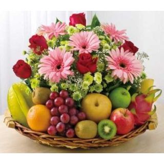 Flowers and 3 kgs mix fruit basket