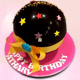 Half kg Dutch truffle Pinata cool cake 