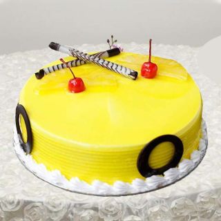  pineapple fresh cream cool  cake 