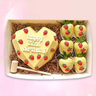 Half kg pineapple pinata cake with set of 6 mini pinata cake 