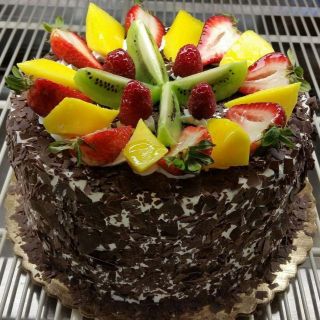 premium quality black forest fruit loaded cake 