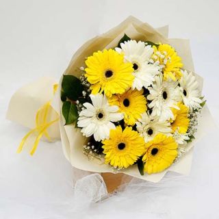 white and yellow gerbera bouquet